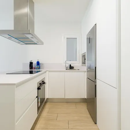 Homeforguest Apartamento Con Terraza Y Parking En Canteras Apartament *